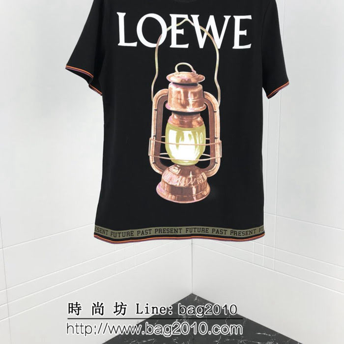 LOEWE羅意威 18秋冬新款短袖 黑色油燈logo 數碼直噴工藝 定制面料 高版本情侶款 ydi2046